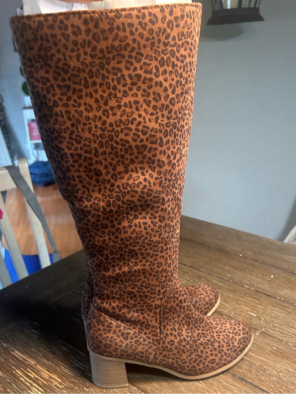 Universals Thread Junior leopard knee boots size 8